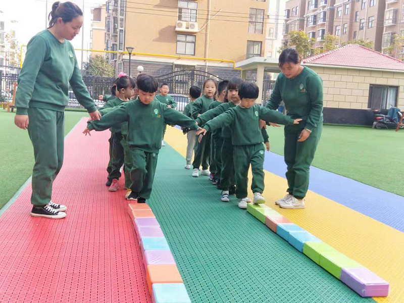 河南平頂山跨世紀(jì)幼兒園：這個(gè)幼兒園教師隊(duì)伍專業(yè)水平竟然這么“高”，一起來看看！