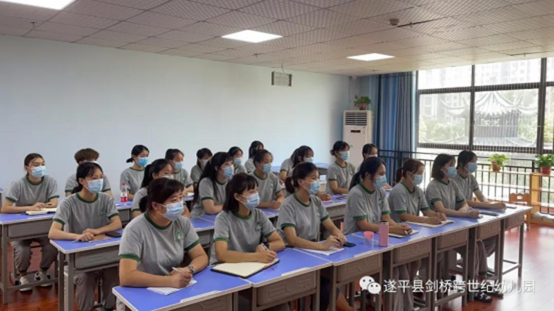 河南駐馬店劍橋跨世紀(jì)幼兒園：這份共抗疫情指南，你的園所可借鑒！