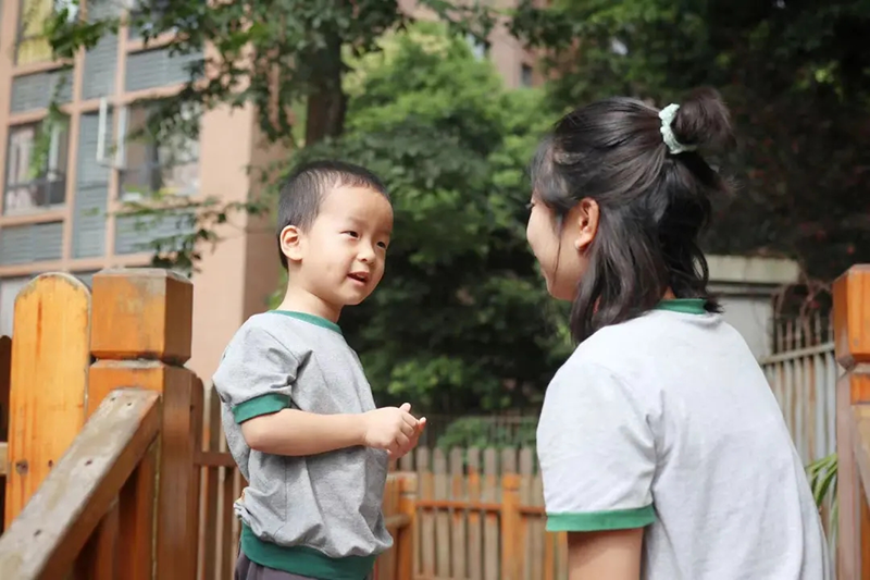 四川天府新區(qū)跨世紀(jì)派森幼兒園；清風(fēng)教師節(jié)，我們在行動