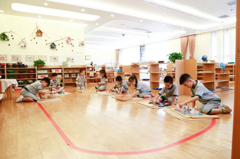 幼兒園聯(lián)盟跨世紀(jì)和聯(lián)盟其他品牌有什么區(qū)別？