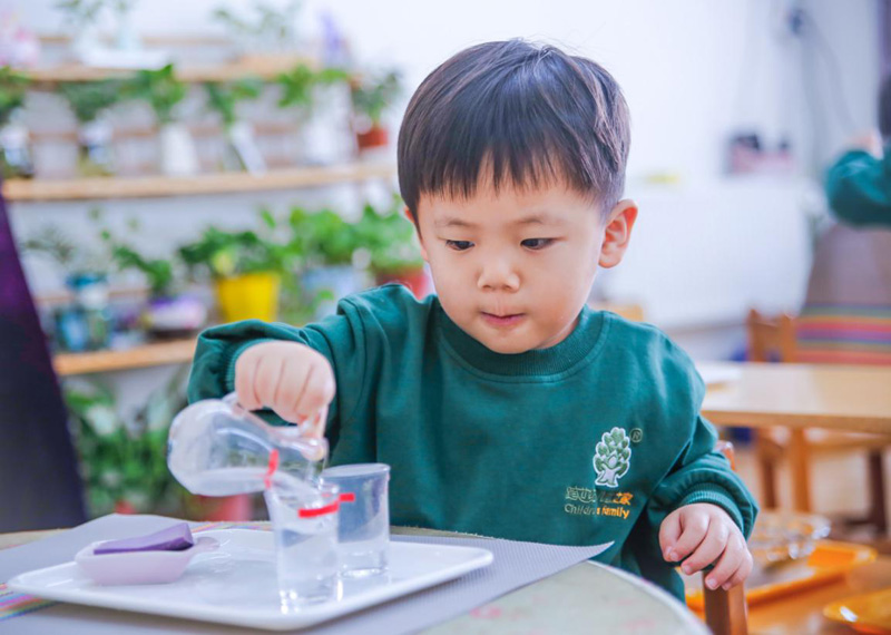 疫情之下，高端幼兒園面對生源流失，線上營銷該怎么做？