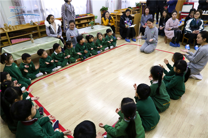 幼兒園經(jīng)營遇到瓶頸期，如何才能取得更好的發(fā)展？